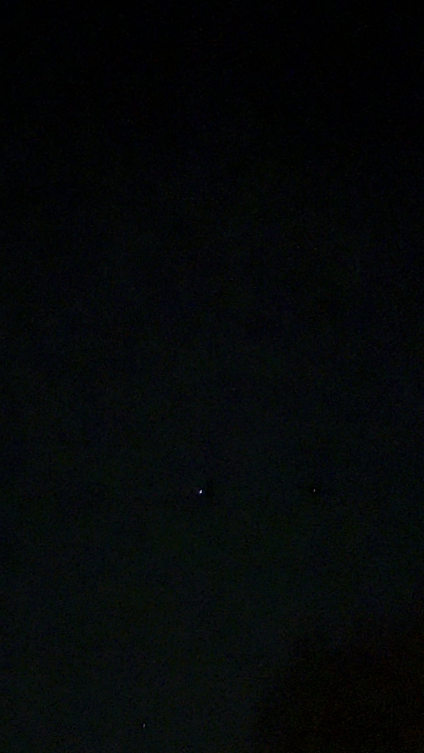 What can this be it was really fast and disappeared ?