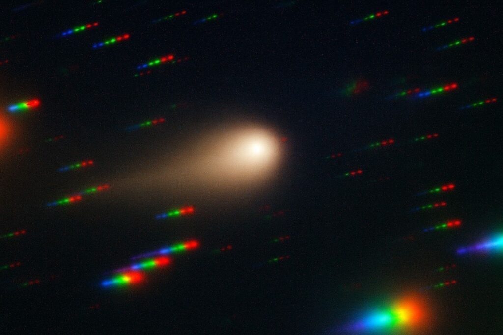 Europa Clipper’s UV look at Comet 3I/ATLAS backs water-ice call as radio “technosignature” scan finds none