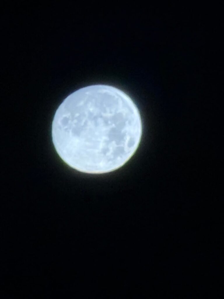 [OC] The Moon, Taken with my iPhone 17 Pro Max