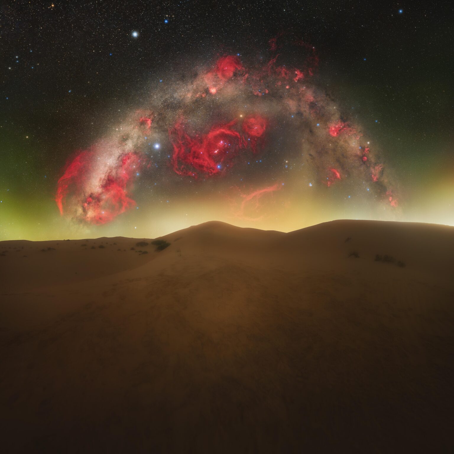 The Winter Milky Way arch in the Abu Dhabi desert [OC]