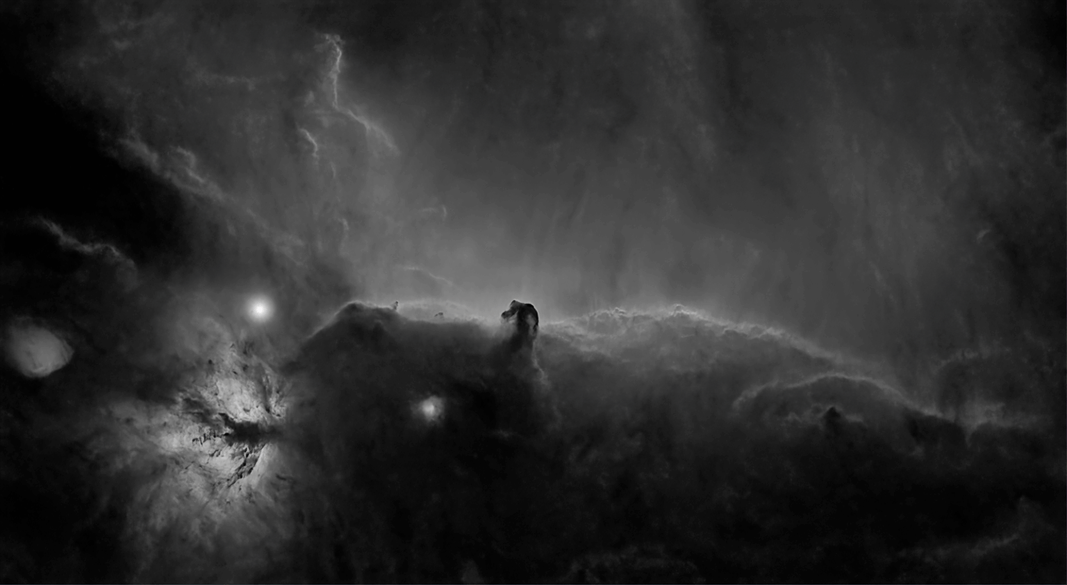 Starless Ha Mono of the Horsehead from Bortle 8/9 near a full moon