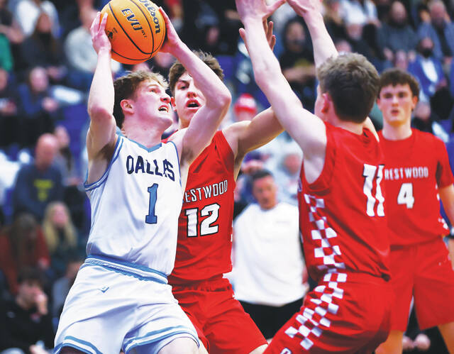 Dallas tops Crestwood but Comets get good news for WVC tournament