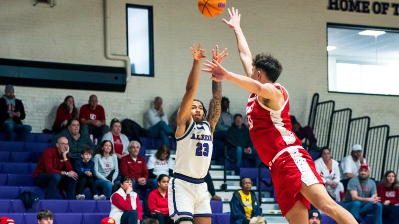 Comets Run Past Britons in Tale of Two Halves