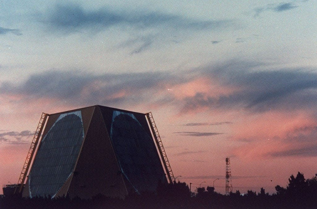 sky, cloud, architecture, evening, morning, dusk, afterglow, sunset, atmosphere, tree,