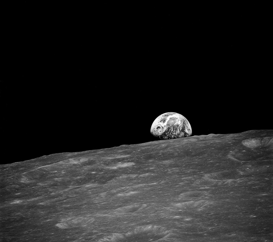 Lunar magnetic field may once have been stronger than Earth's