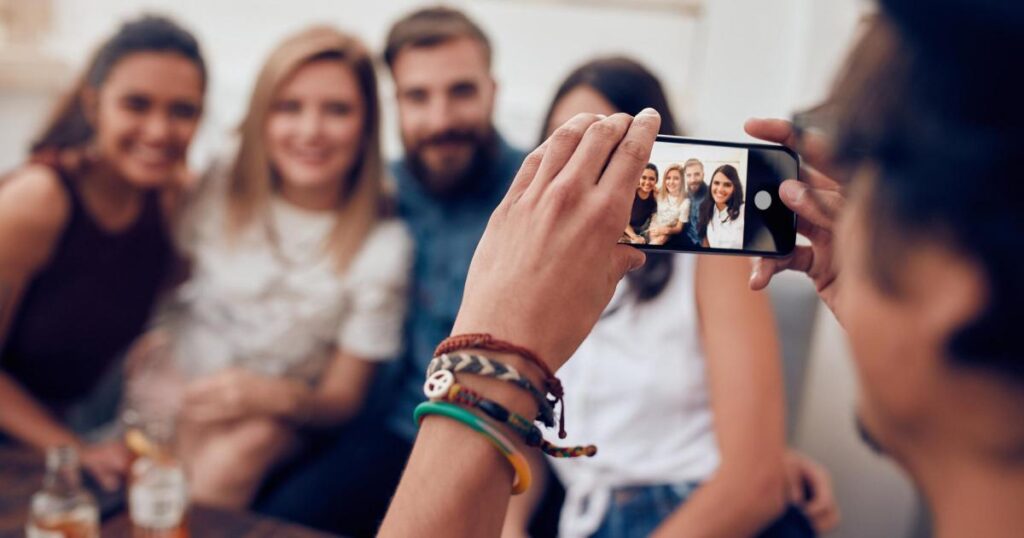 Research shows it takes three attempts to get 'perfect snap'