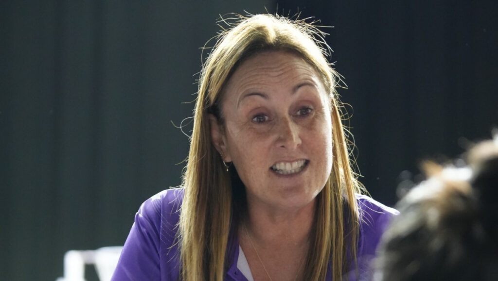 Parsons departs Stars, Comets for Fiji role Parsons departs Stars, Comets for Fiji role