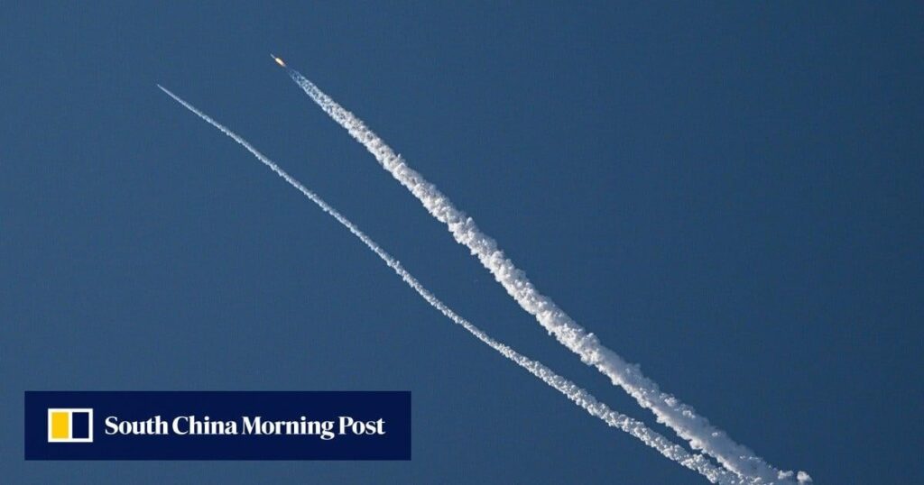 China’s Mengzhou spacecraft passes key test for 2030 crewed moon mission with Long March-10 rocket
