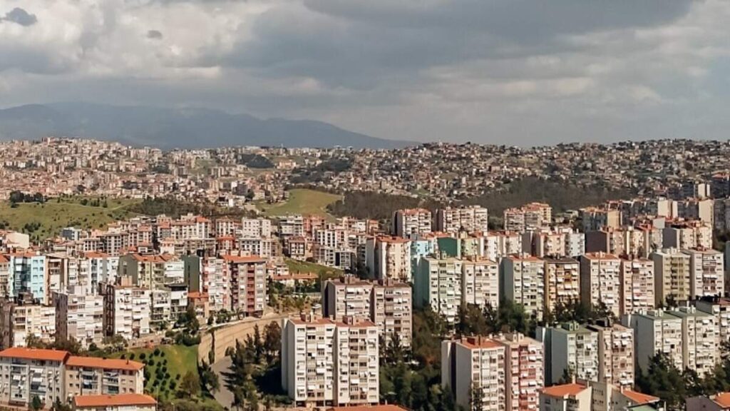 Watch: Puzzling UFO Filmed over Turkish City | iHeartRadio Watch: Puzzling UFO Filmed over Turkish City