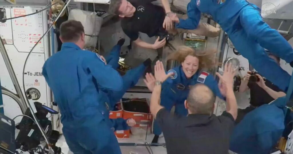 Four new astronauts arrive at the International Space Station to replace NASA’s evacuated crew | Ap Four new astronauts arrive at the International Space Station to replace NASA's evacuated crew