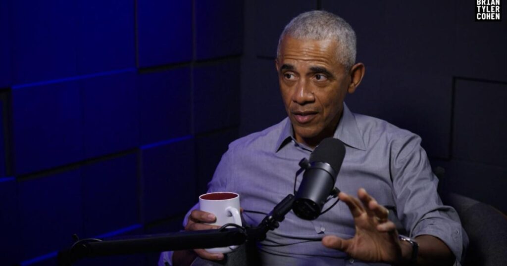 Obama clarifies alien comments after telling podcast ‘they’re real’ | Regional/National Headlines Obama clarifies alien comments after telling podcast ‘they’re real’