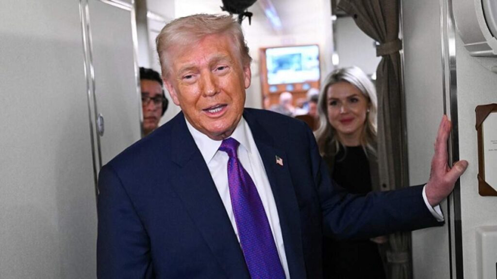 rump Claims Obama’s Recent Alien Comments Were ‘Classified Information’ | iHeartRadio rump Claims Obama's Recent Alien Comments Were 'Classified Information'