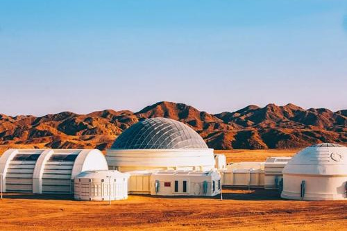 Tourists flocking to site with Mars theme
