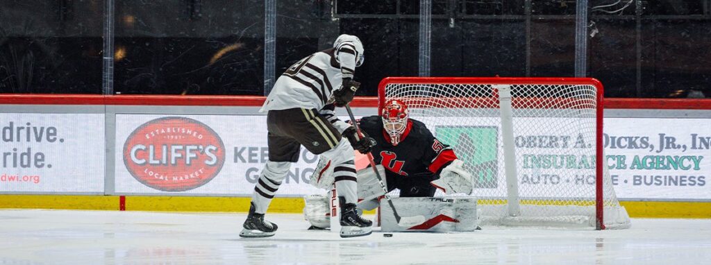 Comets Earn Point in OT Loss to Hershey Comets Earn Point in OT Loss to Hershey
