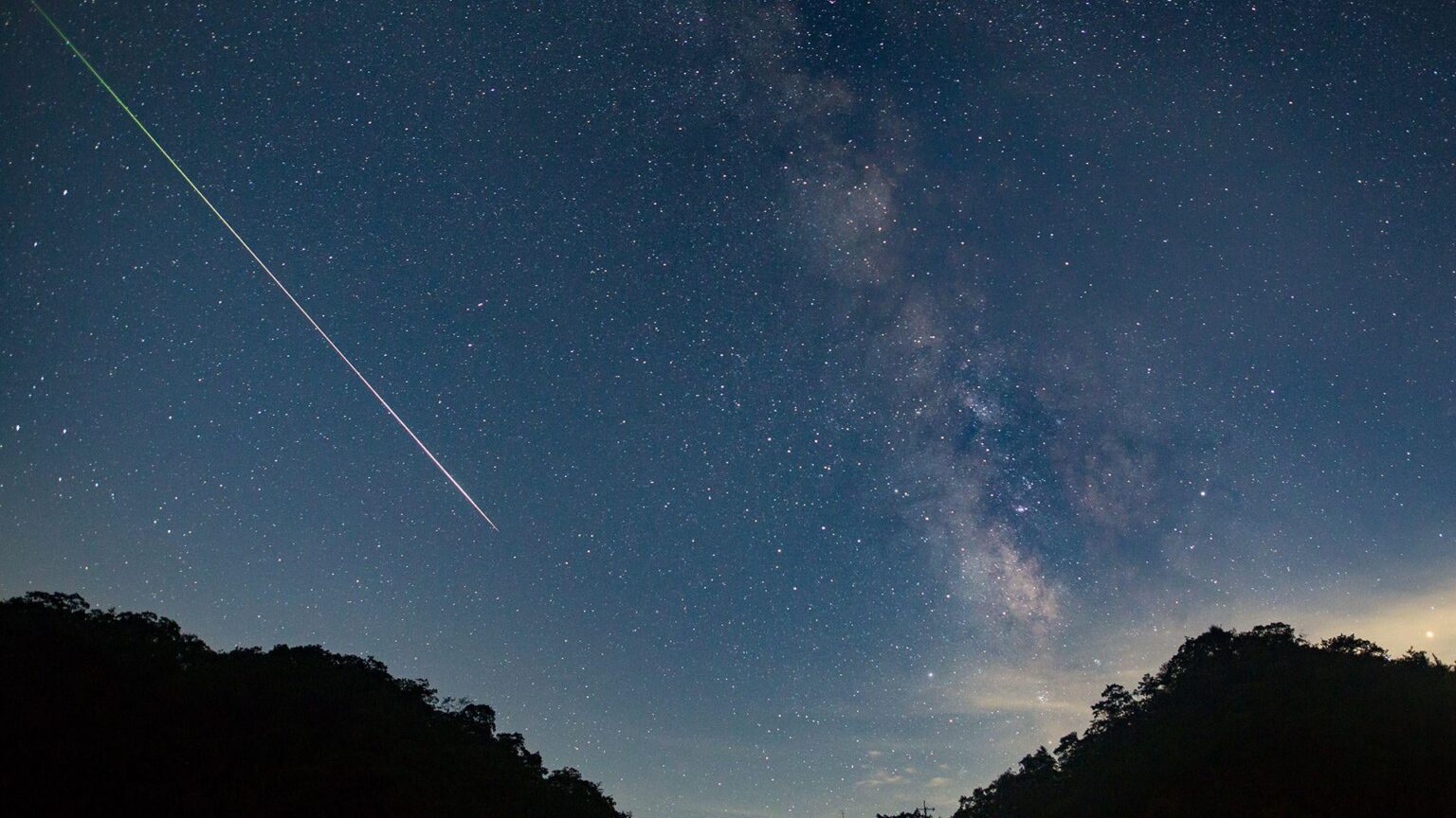 Quadrantid meteor shower 2024: The year's 1st meteor shower blazes over North America on Jan. 3