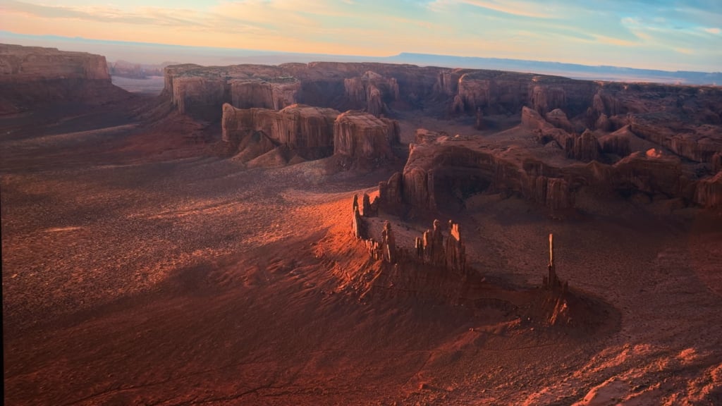 Did Apple catch a UFO on an AppleTV screensaver (02:20 timestamp)