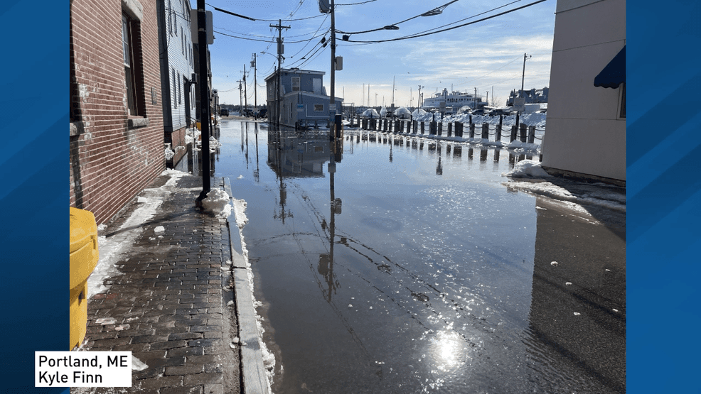 Portland, ME coastal flooding Monday morning (Kyle Finn).