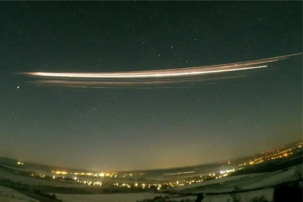 Scientists reveal air pollution caused by rocket reentry and warn about its space impact