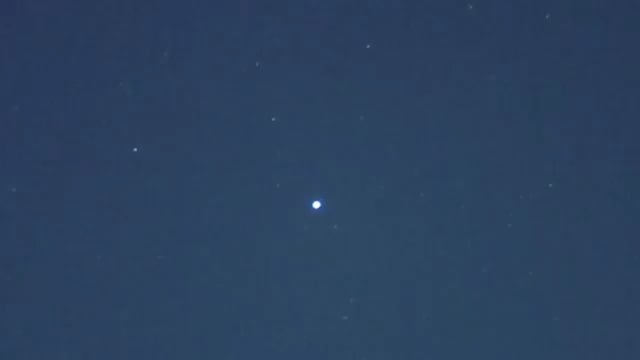 Orb flashes while the person filming recites the Hail Mary prayer in Miami FL Jan 31, 2026