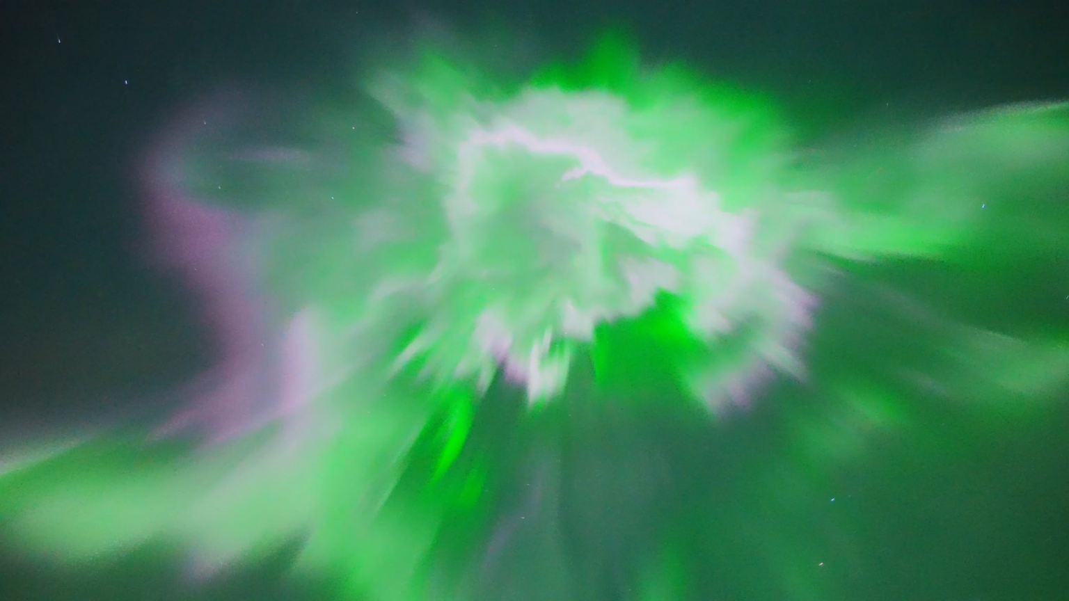 Extreme real-time northern lights