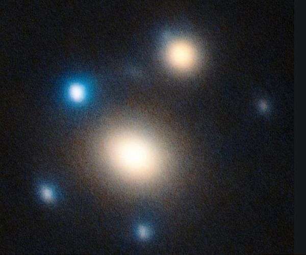 Rare lensed supernova offers new route to measure cosmic expansion