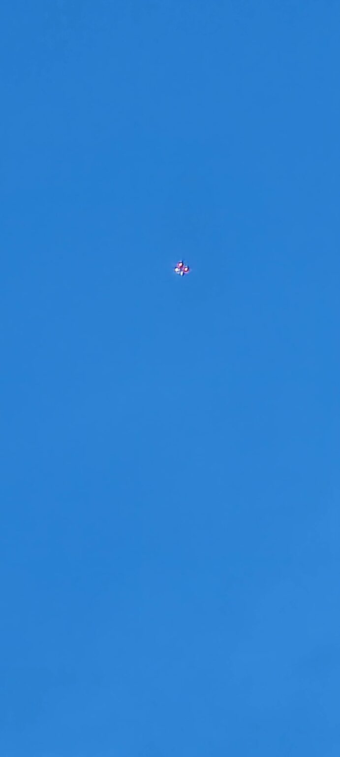 Just saw this over los angeles skies at around 2pm.. Just saw this over los angeles skies at around 2pm..