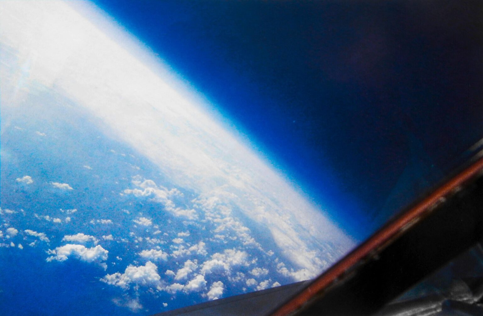 Earth view from SR-71 Blackbird at 25,000 m / 83,000 ft altitude
