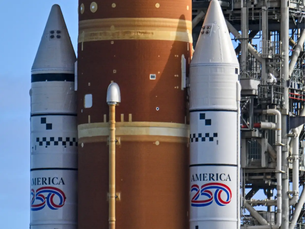 Launch date, astronauts and other details