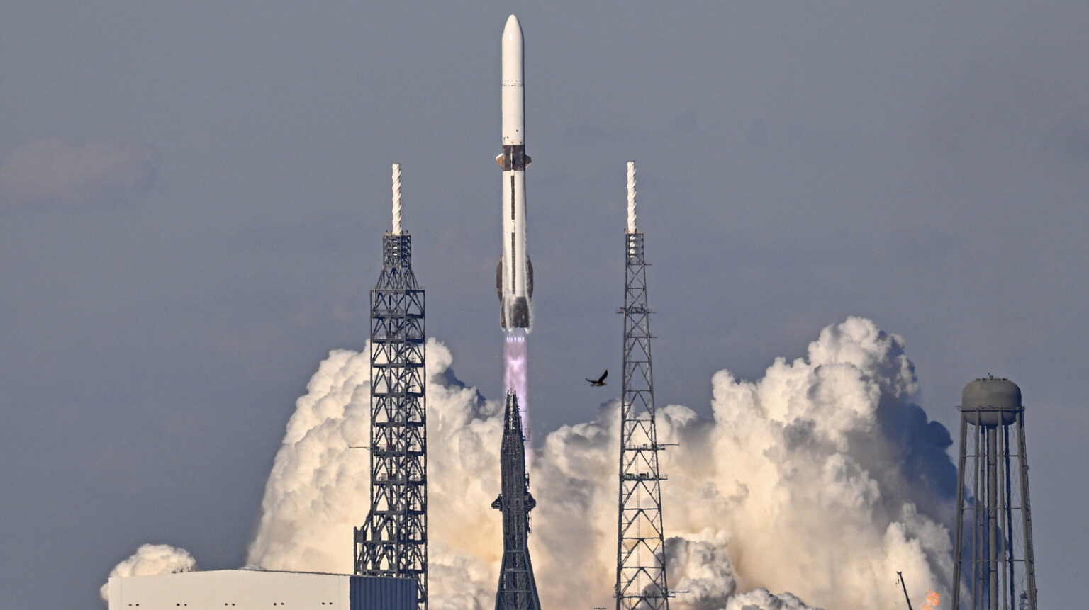 Blue Origin Is Coming For SpaceX With Over 5,000 Satellites Launching Sooner Than You'd Think