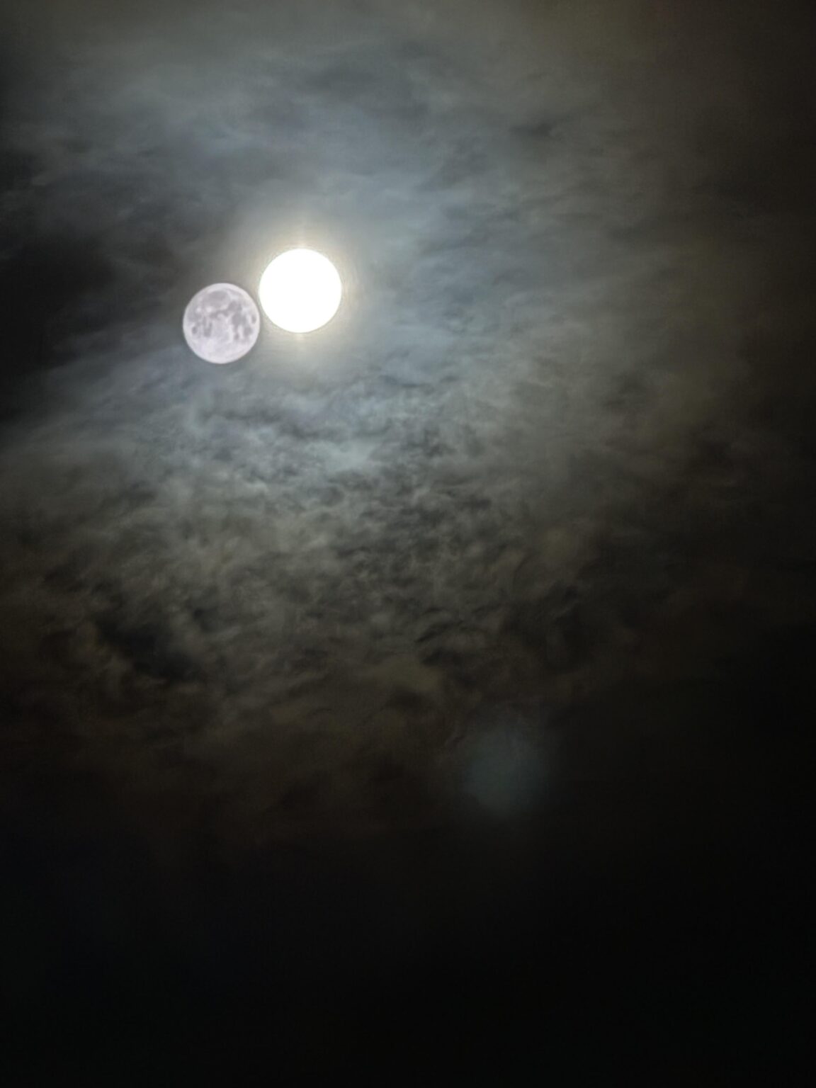 [Photo] Full moon + detailed reflection from dirty window