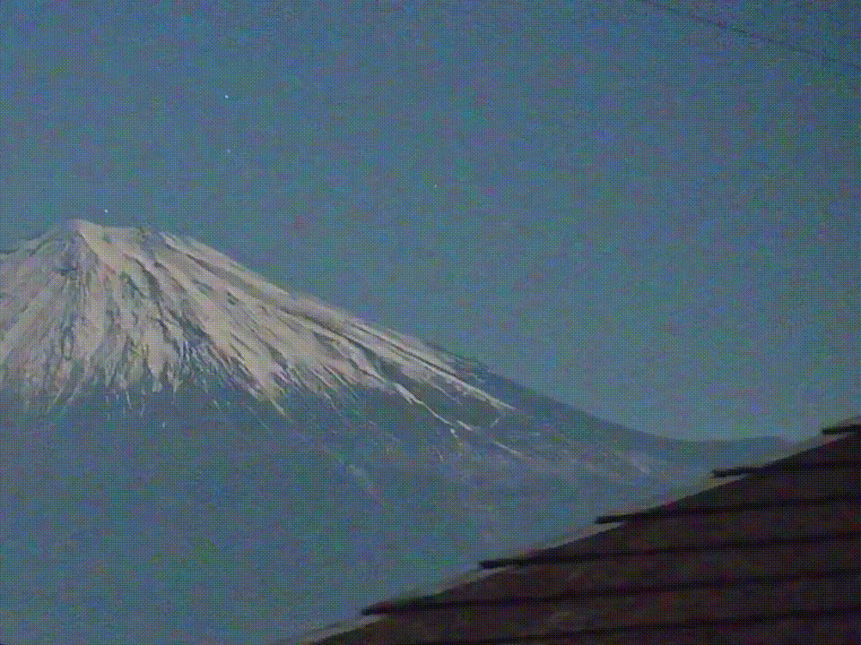 Fireball appeared at 21:05:27 on February 1, 2026, captured from Mount Fuji. By dfuji1