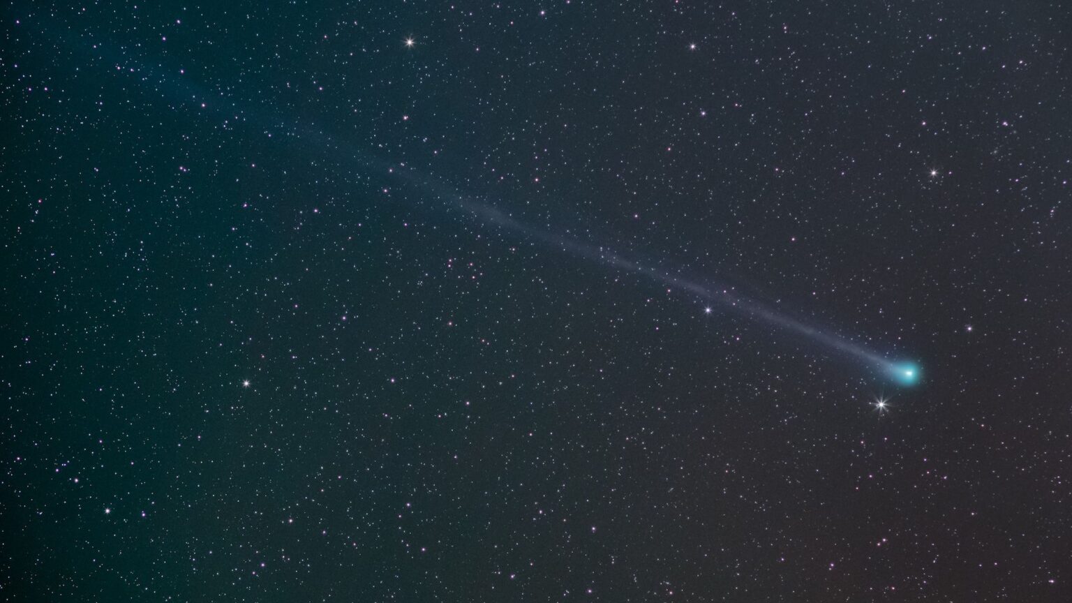 Comet SWAN R2: Space rock hiding behind the sun could be visible without binoculars this October