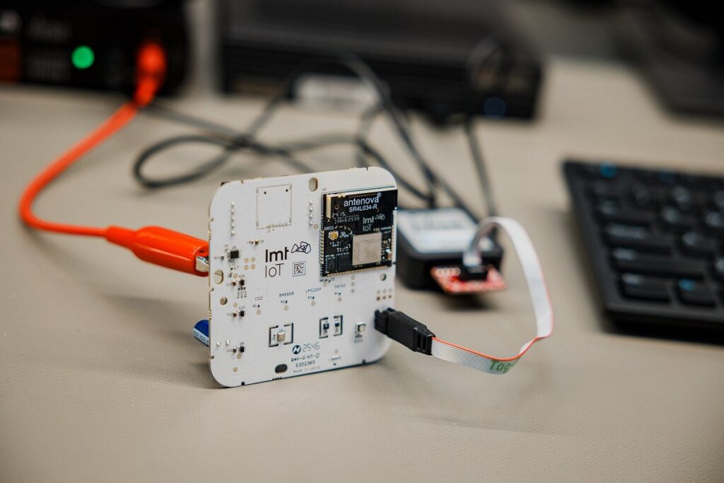 LMT teams up with European Space Agency on connectivity project / Article LMT IoT shortcut product