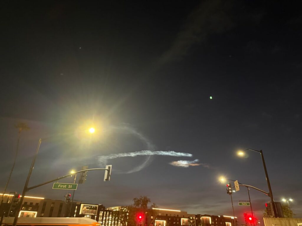 Noticed an odd cloud pattern. Snapped pics. Now noticing something else!! Noticed an odd cloud pattern. Snapped pics. Now noticing something else!!