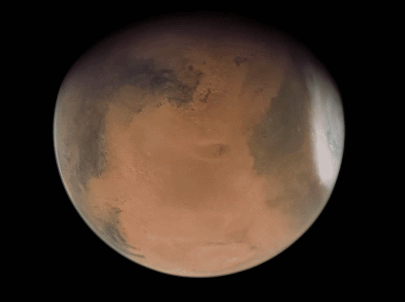 Flying over the Martian North Pole - Mars Express VMC on 14 June 2019