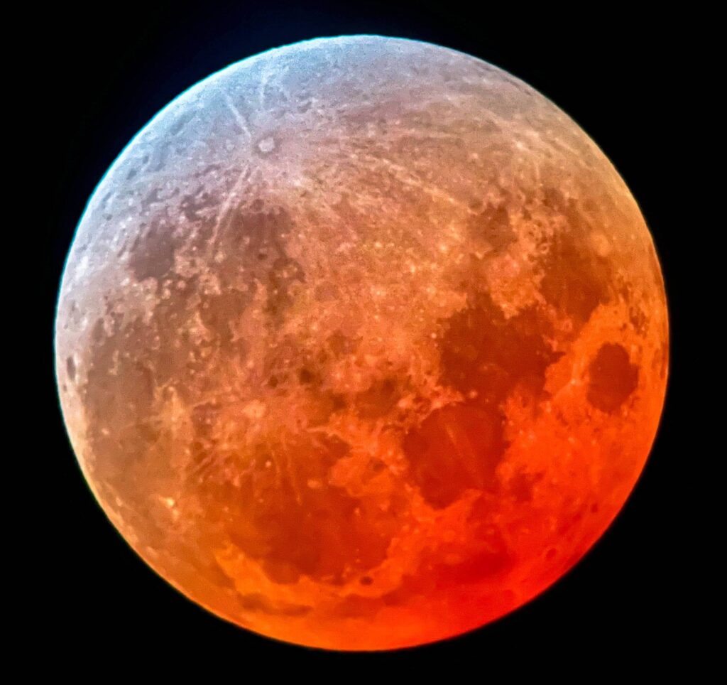 Blood Moon Rising: Total Lunar Eclipse Visible in Santa Barbara 