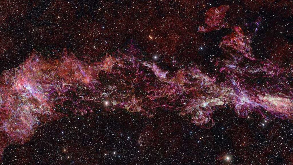 Astronomers capture most detailed image yet of galaxy’s center