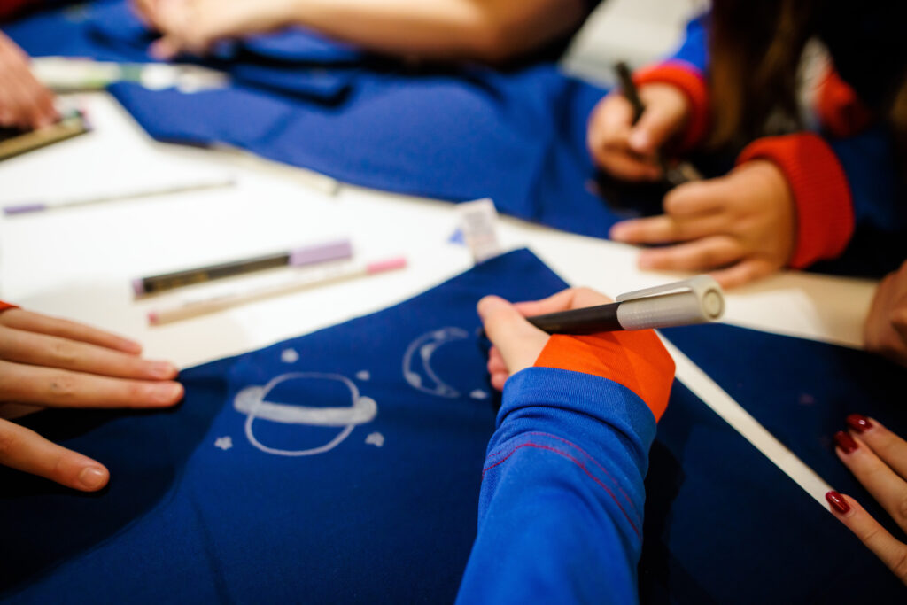 Brownies visit the National Space Centre for an an unforgettable space adventure  – UK Space Agency blog