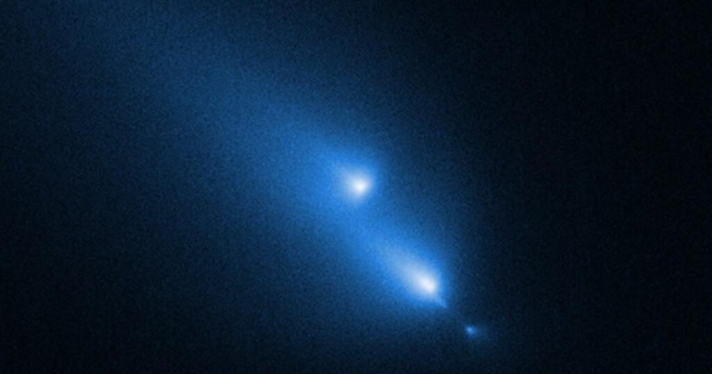 Nasa camera accidentally captures moment comet breaks up in real time | News Tech Nasa camera accidentally captures moment comet breaks up in real time