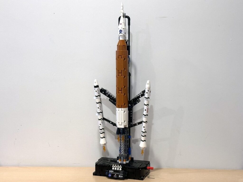 Review: LEGO Technic 42221 NASA Artemis Space Launch System Rocket Review: LEGO Technic 42221 NASA Artemis Space Launch System Rocket