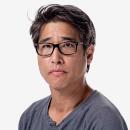 Albert Lee. (Ricardo DeAratanha/Los Angeles Times)