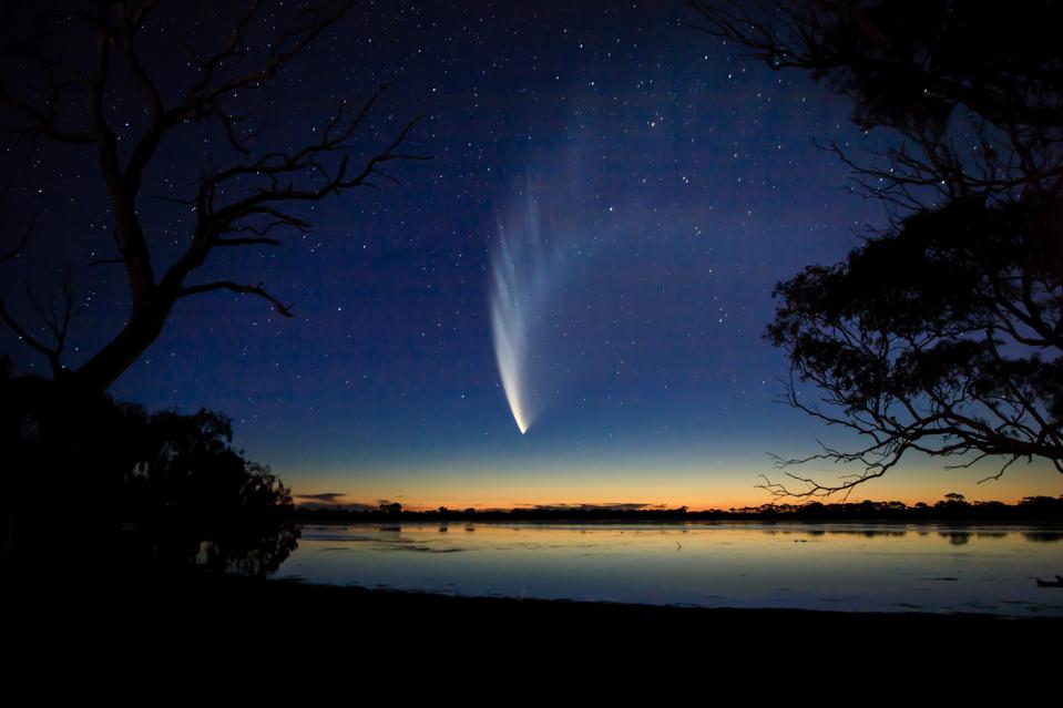 Comet Alert: A Sungrazer May Soon Blaze After Sunset — Or Break Apart Comet Alert: A Sungrazer May Soon Blaze After Sunset — Or Break Apart