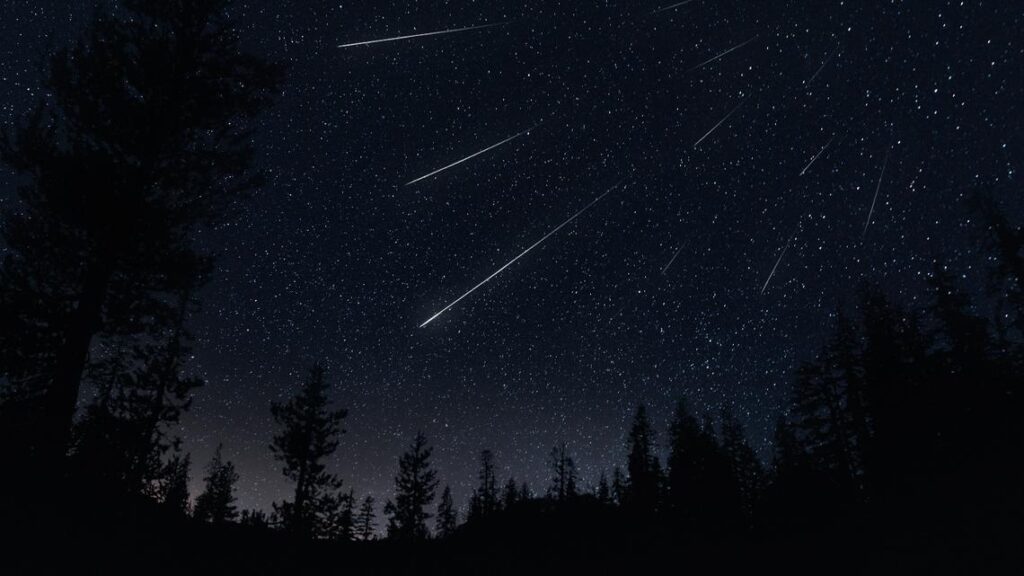 When to see pink moon, Lyrid meteors & bright comet over KY