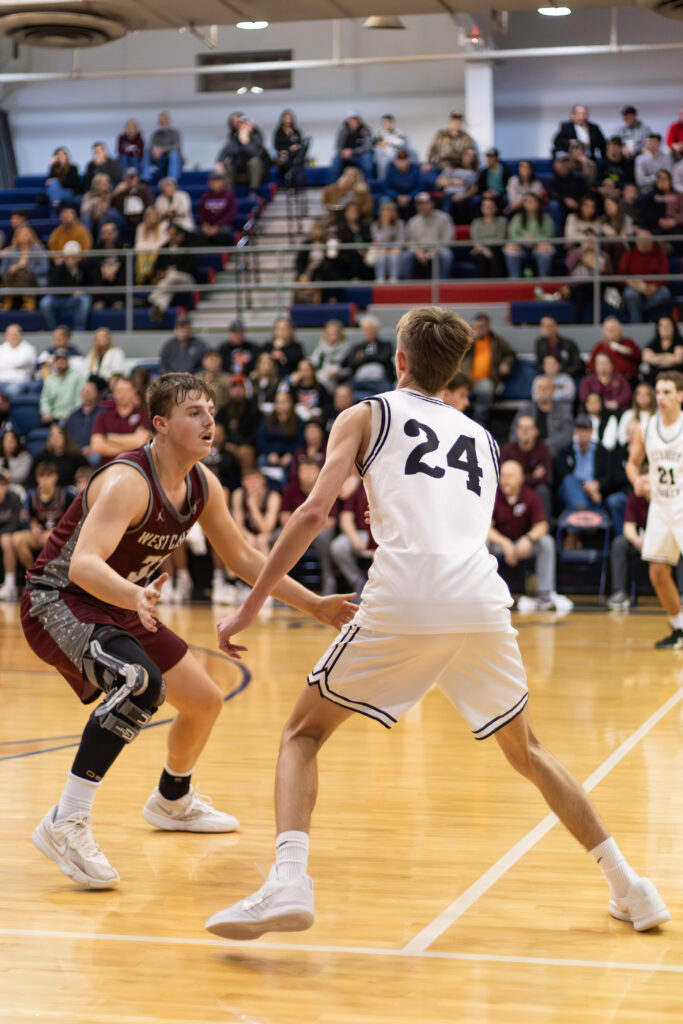 Lions hold off Comets’ comeback effort Lions hold off Comets’ comeback effort