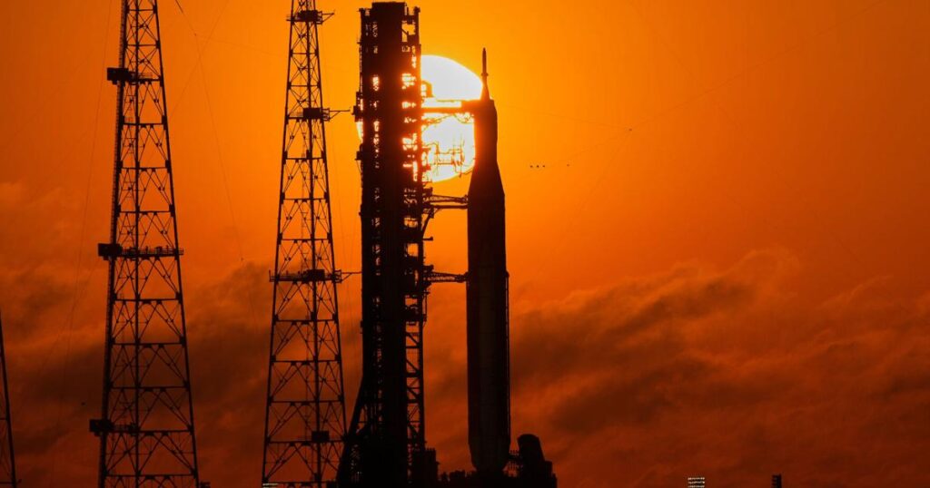 Apollo vs. Artemis: What to know about NASA's return to the moon