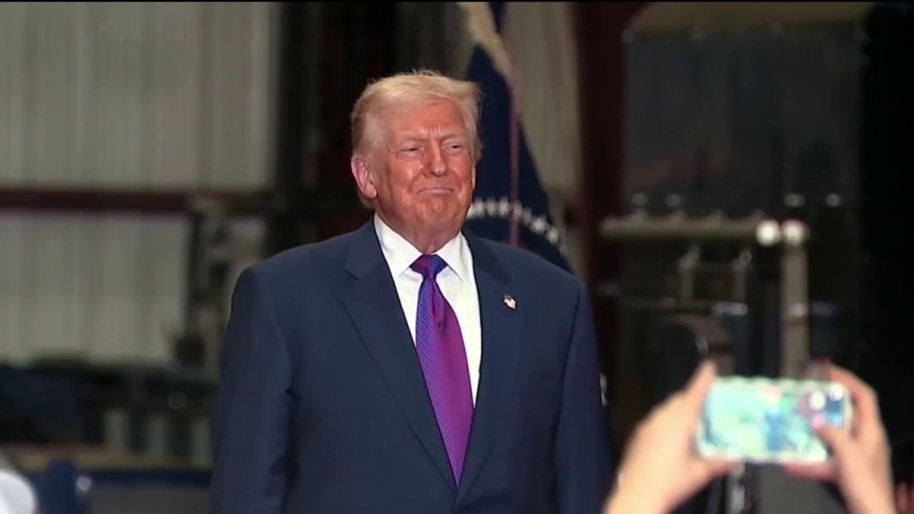 Trump orders release of UFO government files