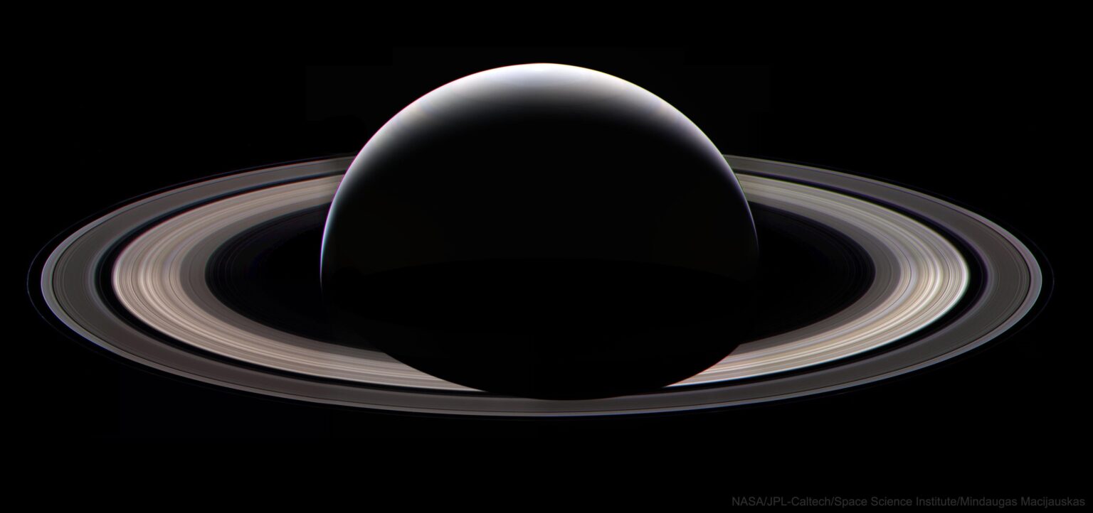 Night Shot of Saturn