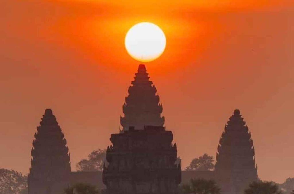 Angkor Wat: An Antenna Broadcasting a Pulsed Electromagnetic Field for Healing and Meditation