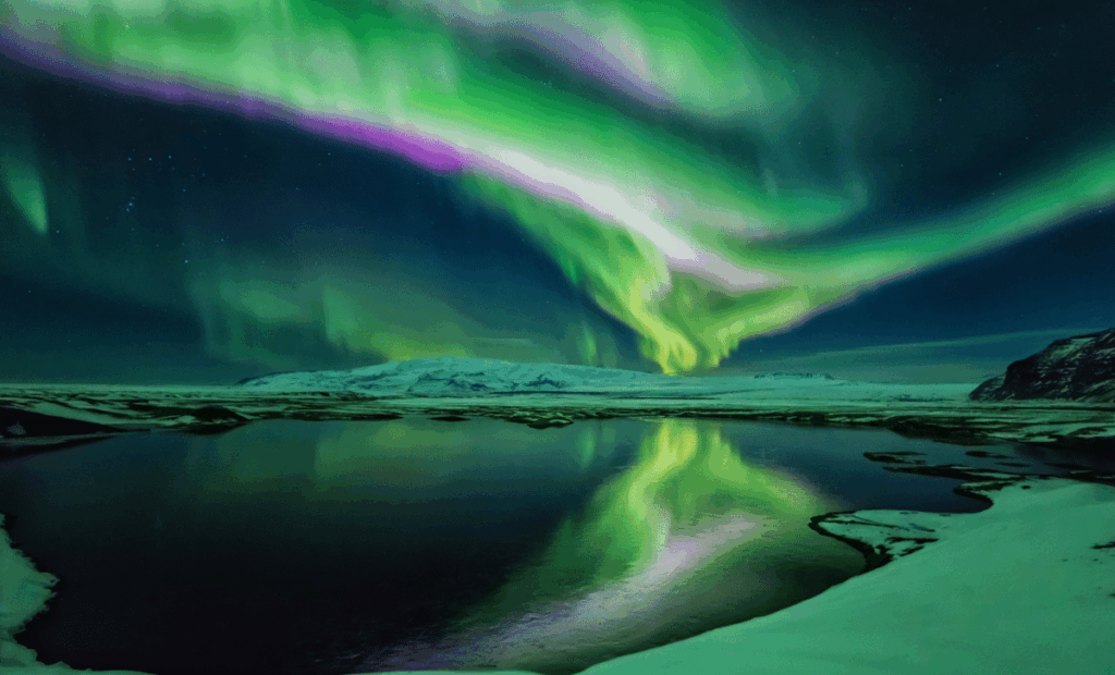 Catch The Northern Lights This Weekend Here's When And Where To See The Them!