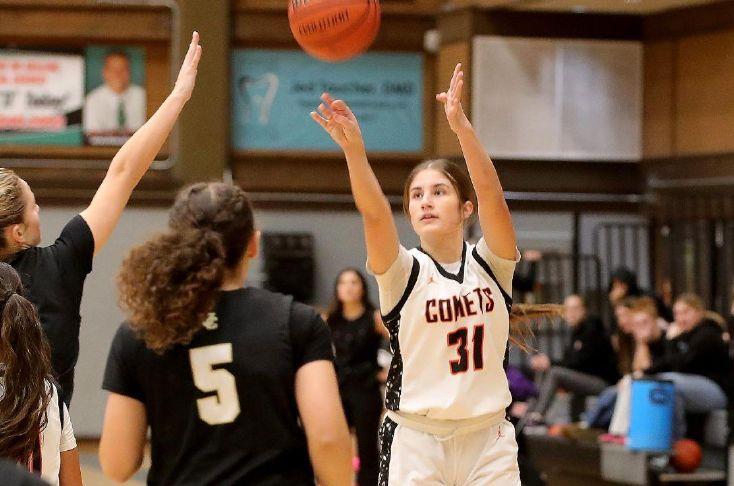 Taylor Young extends Oregon 5A senior record as Crater places 4th Taylor Young extends Oregon 5A senior record as Crater places 4th